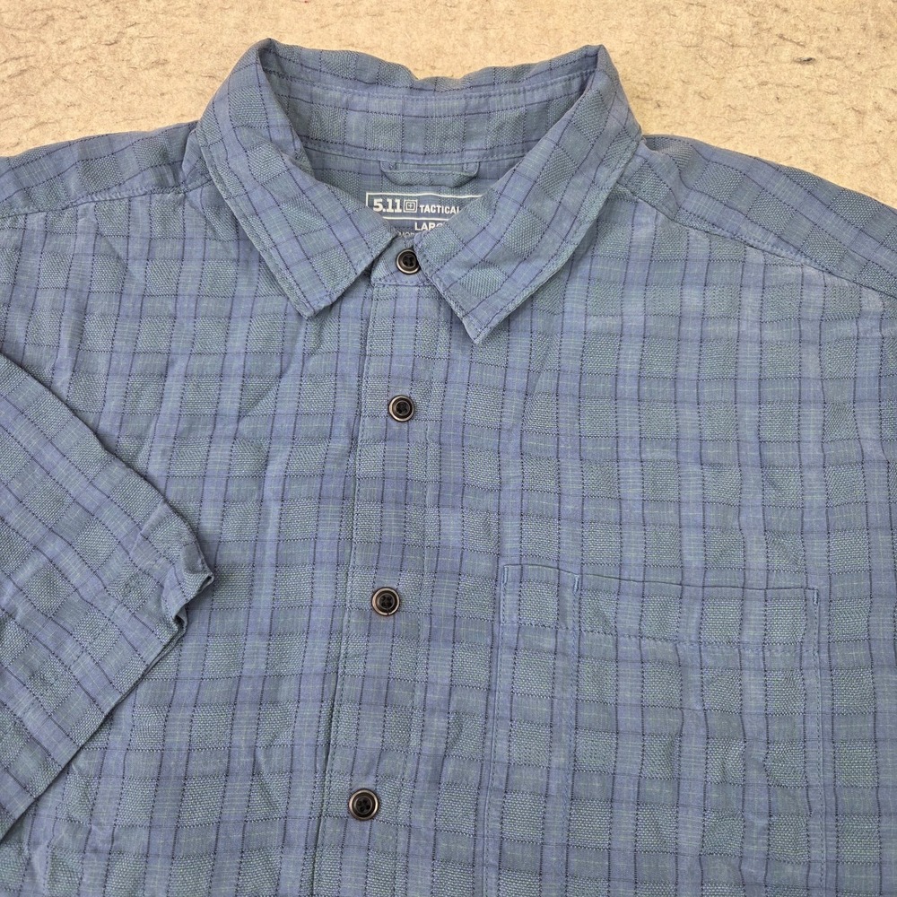 5.11 Tactical Series Shirt Mens L Blue Plaid Short Sleeve Button Up Lightweight